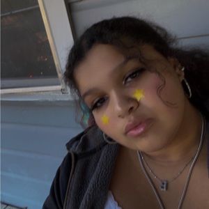 Meet your Posher, Brenna